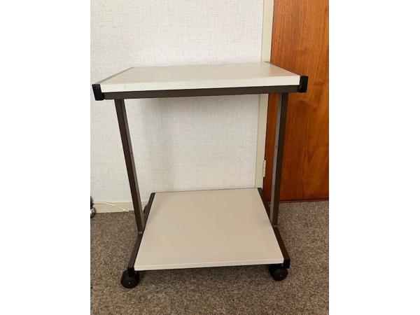 bijzettafeltje (verrijdbaar, wit)