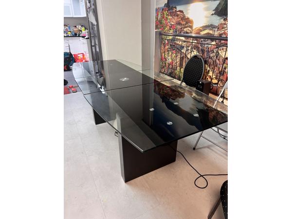 Glazen graniet tafel - uitschuifbaar - 6-8 personen