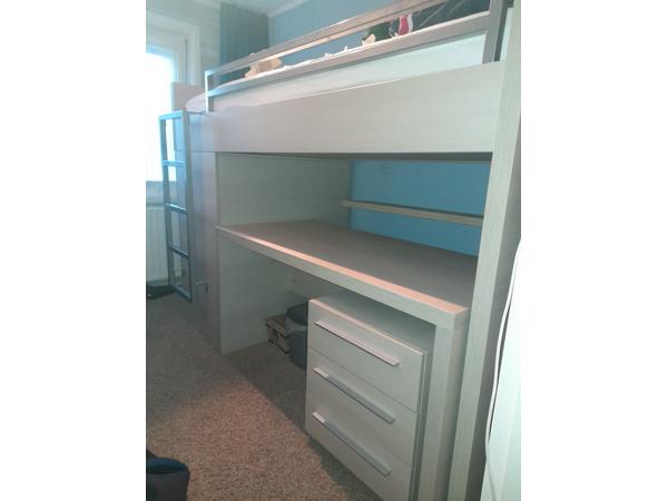 Hoogslaper met kastruimte