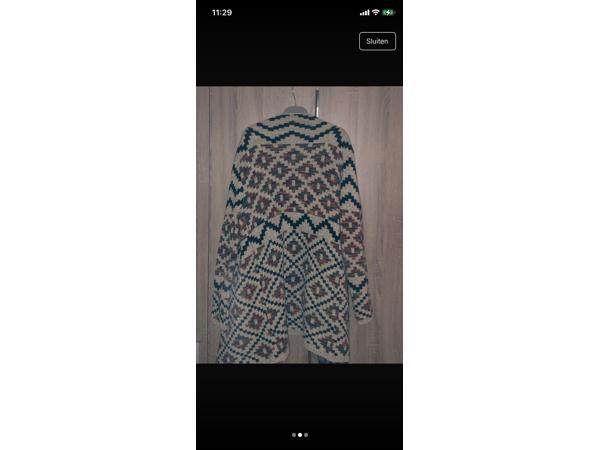 warme gekleurde open vest