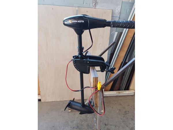 MinnKota 30 lbs elektrische buitenboordmotor / fluistermotor