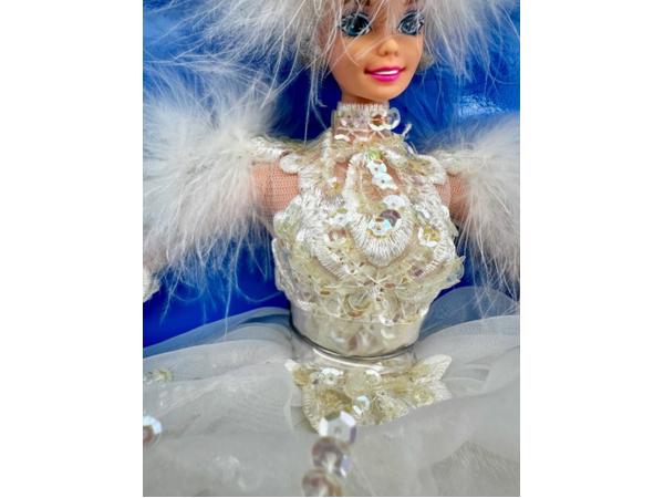 Barbie Mattel Snow Princess