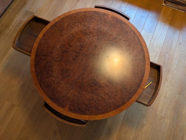 Salontafel met 4 ingebouwde laden