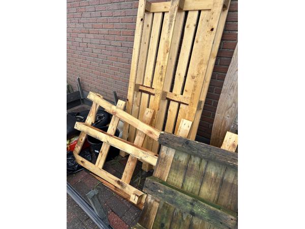 Pallets / brandhout