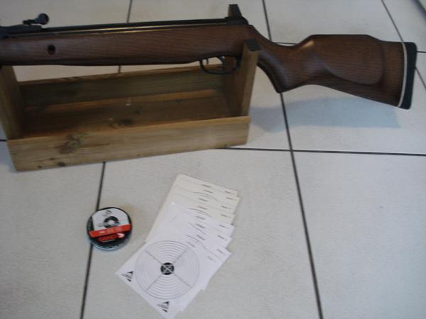 GAMO 610 4,5 mm luchtbuks  ,met hardhouten kolf