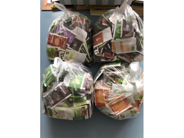 Lege theezakjes Pickwick G’woon , Clipper , Twinings etc.