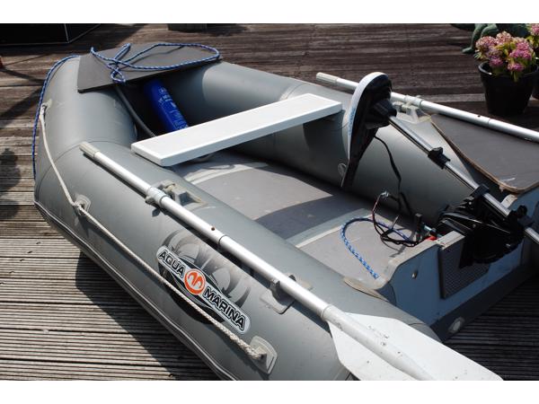 Aqua Marina BT 88850 met Out Wave electrisch motortje MF54