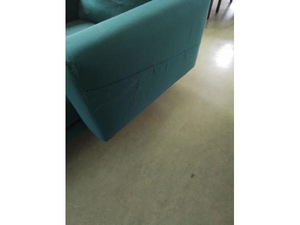 chaise longue  met nieuwe groene bekleding