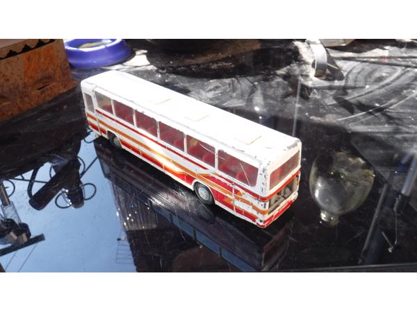 Mercedes 0303 reisbus van conrad H