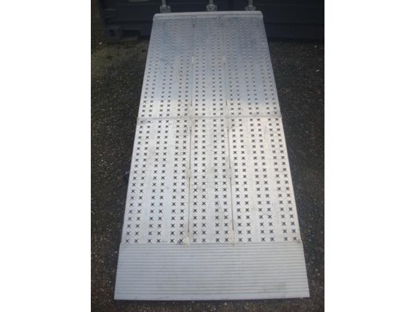 Oprijplaat Rij plaat rampe invalide lift Altec Roelstoel