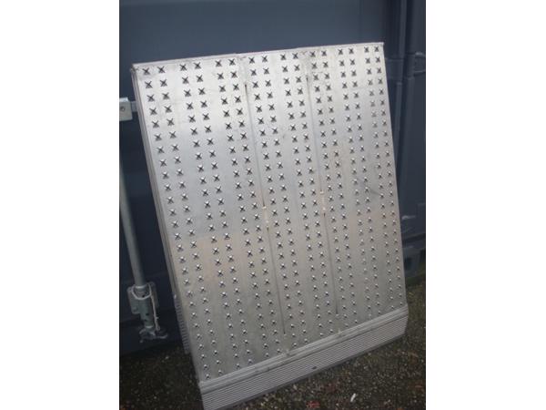 Oprijplaat Rij plaat rampe invalide lift Altec Roelstoel