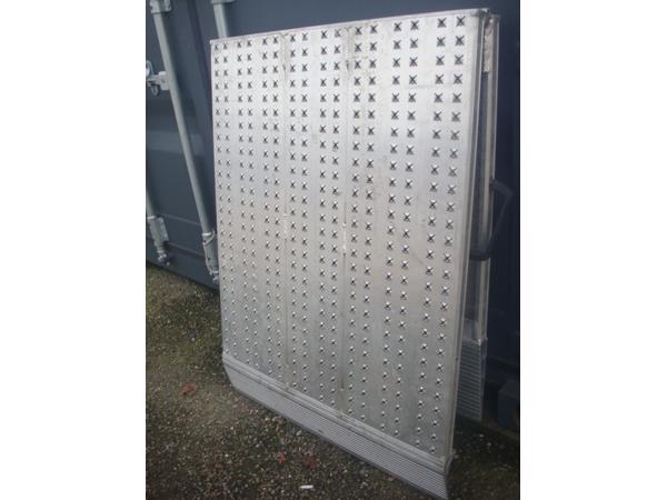 Oprijplaat Rij plaat rampe invalide lift Altec Roelstoel