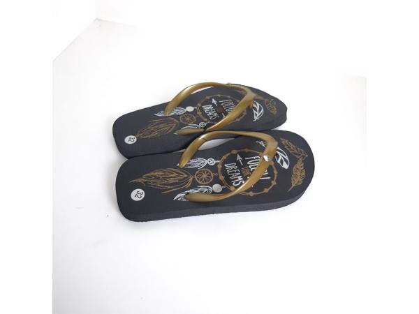 Teenslipper zwart goud met strass steentjes 32