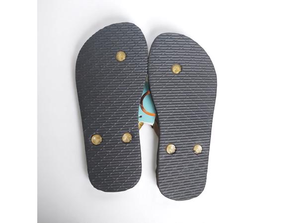 Teenslipper zwart goud met strass steentjes 32