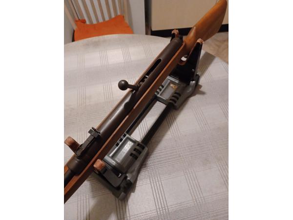 Haenel 310 kermisgeweer caiber 4.4mm