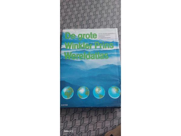 De Grote Winkler Prins Wereldatlas