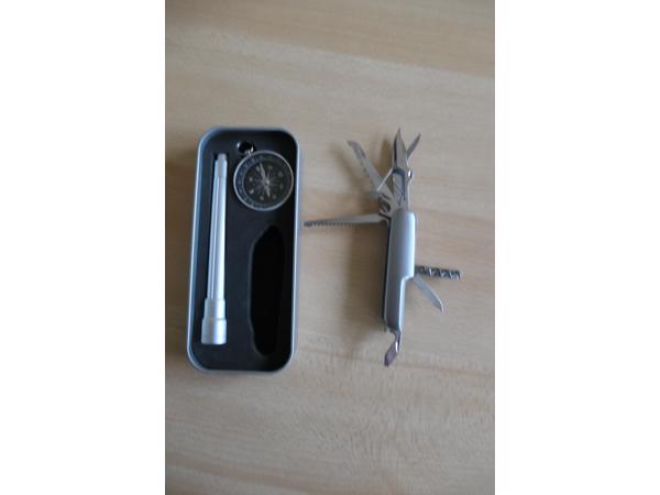 Outdoor survival kit