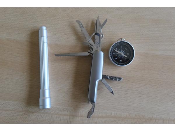 Outdoor survival kit