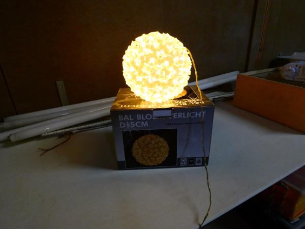 KERST bloemenbal electrisch verlicht (intratuin