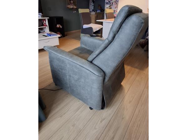 Sta-op stoel (Relaxfauteuil) HELEEN. 10 maanden gebruikt