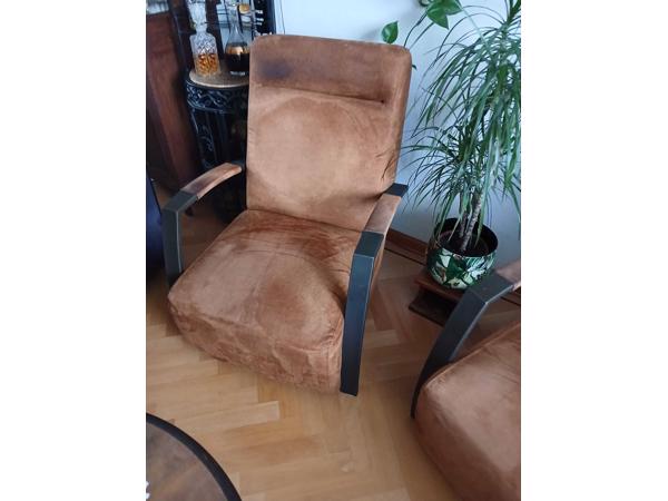 2 Stoelen en een 2 zitsbank