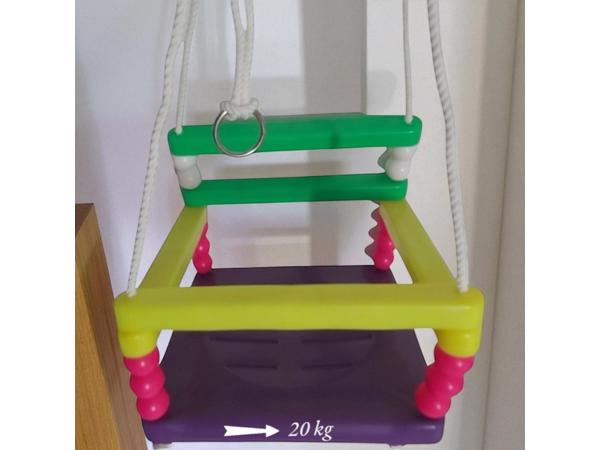 Kunststof schommel paars geel groen roze tot 20kg