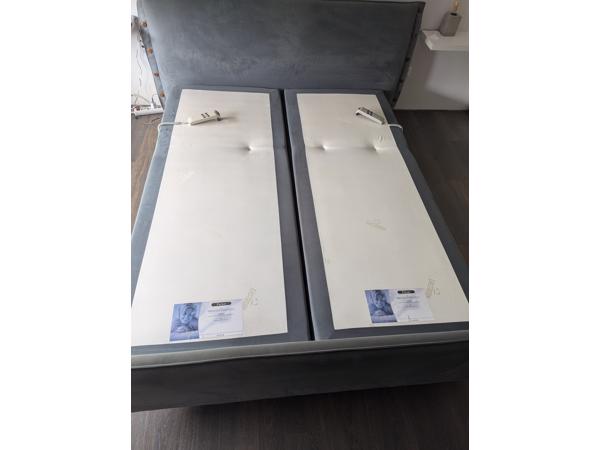 2 persoons boxspring 160x200 met afstandsbediening