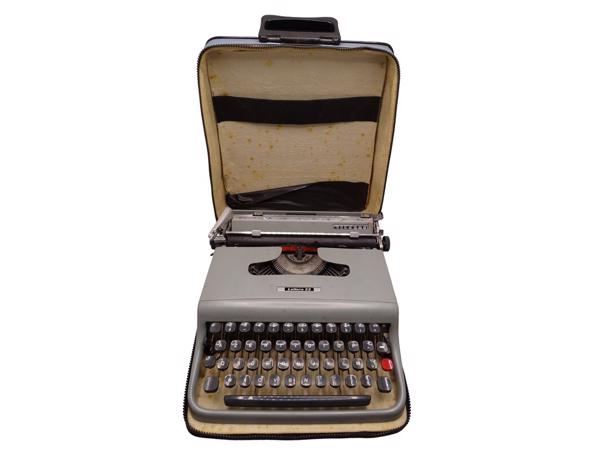 Olivetti Lettera 22