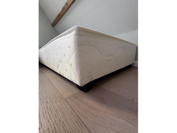 Tweepersoons boxspring incl matras