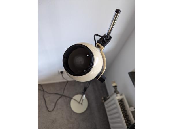 Bollamp aan standaard