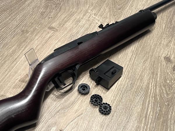 Crosman 1077 wood luchtbuks