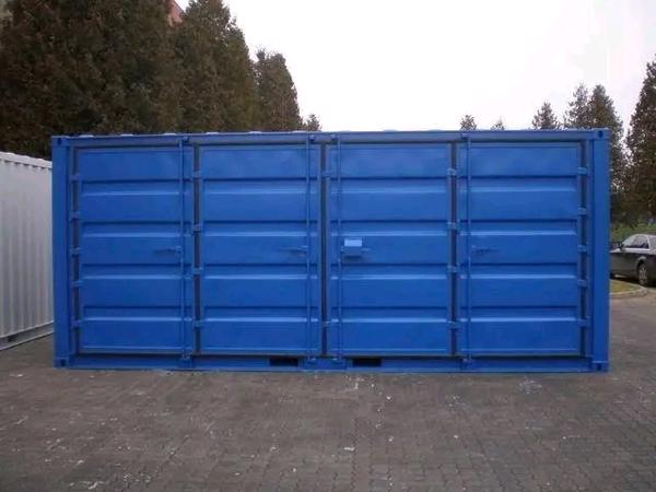 Gebruikte zeecontainers van 6 en 12 meter.