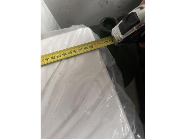 Nieuw hoekbad met bol badscherm, regendoucheset en badafvoer