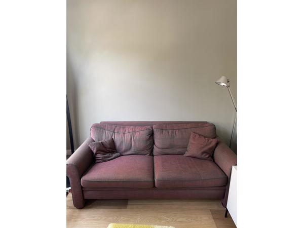 Comfortabele 3-zitsbank – bordeaux/rood met losse kussens