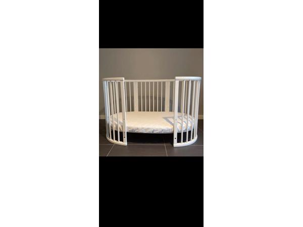 Stokke Sleepi mini wieg + ledikant WIT