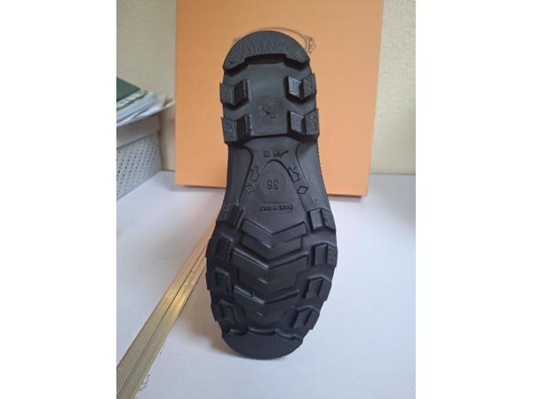 TOD's regenlaarzen, maat 36, zwart