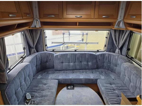 LMC Dominant 475 RD 2005 Truma Mover Volautomaat Vast bed