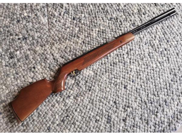 Nieuwstaat WEIHRAUCH HW97k in .22