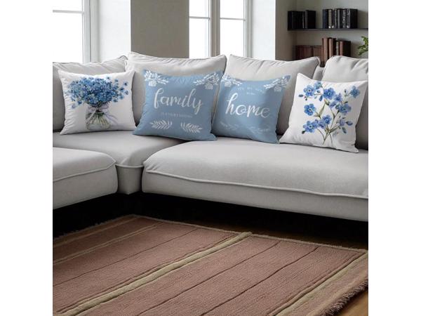 Set van 4 kussenhoezen lichtblauwe flowers met tekst 45x45cm