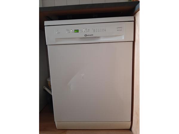 Prima werkende afwasmachine aangeboden