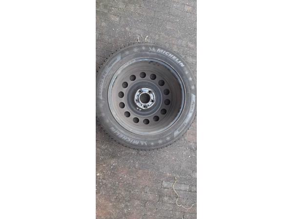 Te koop: Michelin Alpin 5 set winterbanden op velg