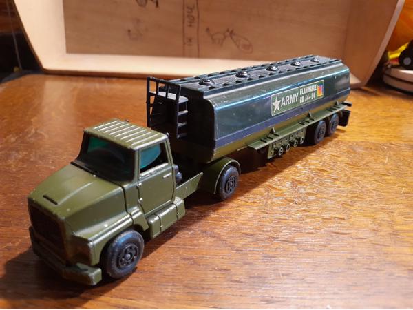 Matchbox super kings K 16 / K115 army tankwagen 1