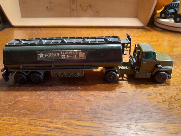 Matchbox super kings K 16 / K115 army tankwagen 1
