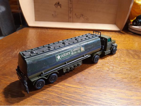 Matchbox super kings K 16 / K115 army tankwagen 1
