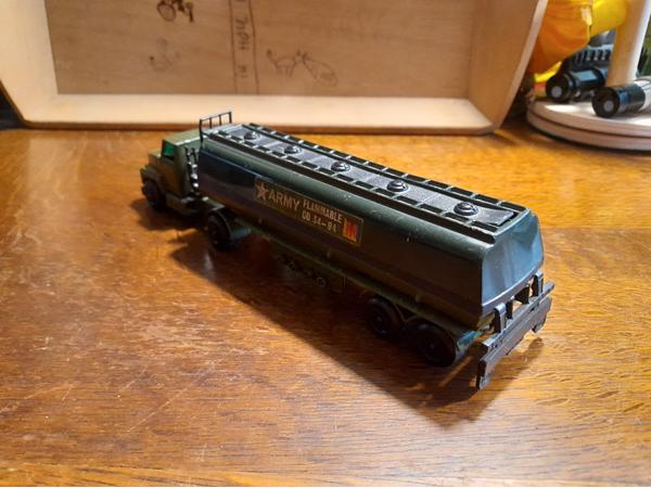 Matchbox super kings K 16 / K115 army tankwagen 1