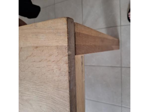 Vierkante tafel  uit hout