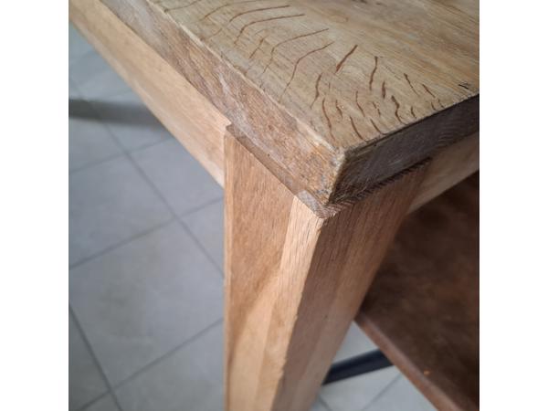 Vierkante tafel  uit hout