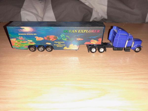 3 amerikaanse truck combinaties.