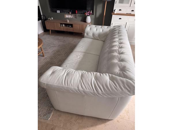 Witte leer bank