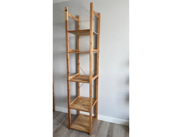 Hoge houten stellingkast IKEA